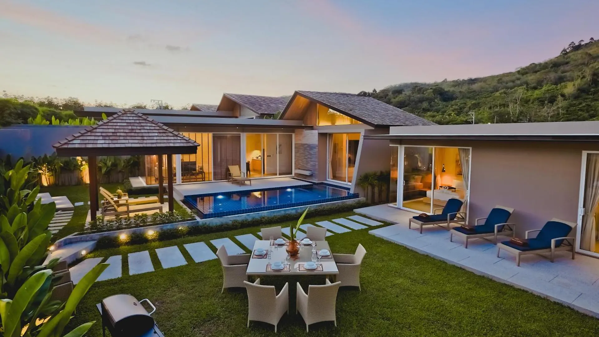 Villa Sunpao Layan Plajı Tayland